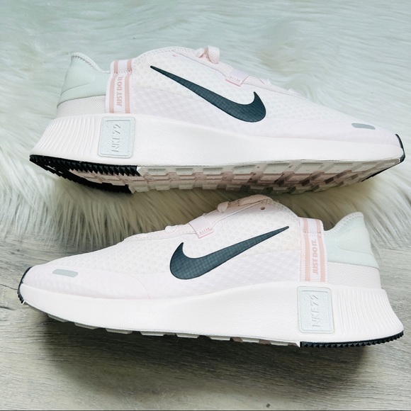 NWT Nike Reposto Women’s Shoes - Picture 6 of 9